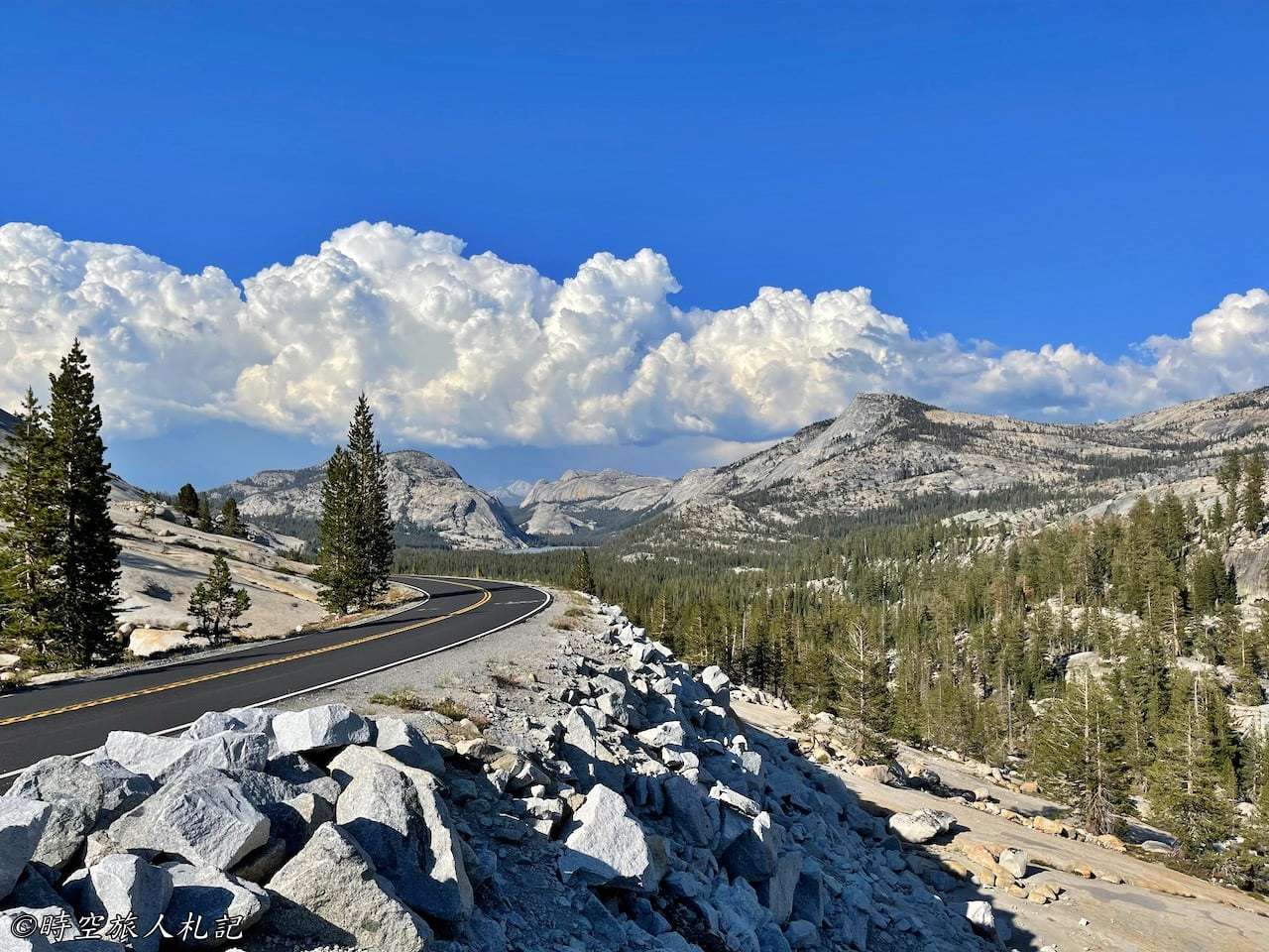 Tioga road Tioga pass Olmsted point