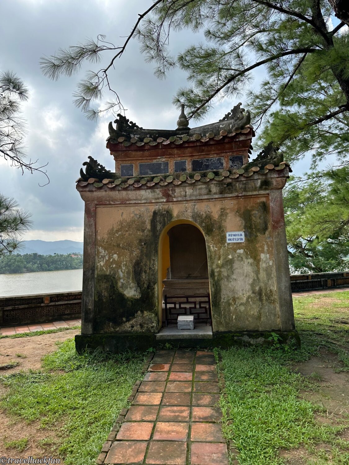 Hue, Hue, Hue one day tour, Cai Dinh Mausoleum, Thien Mu Temple 97