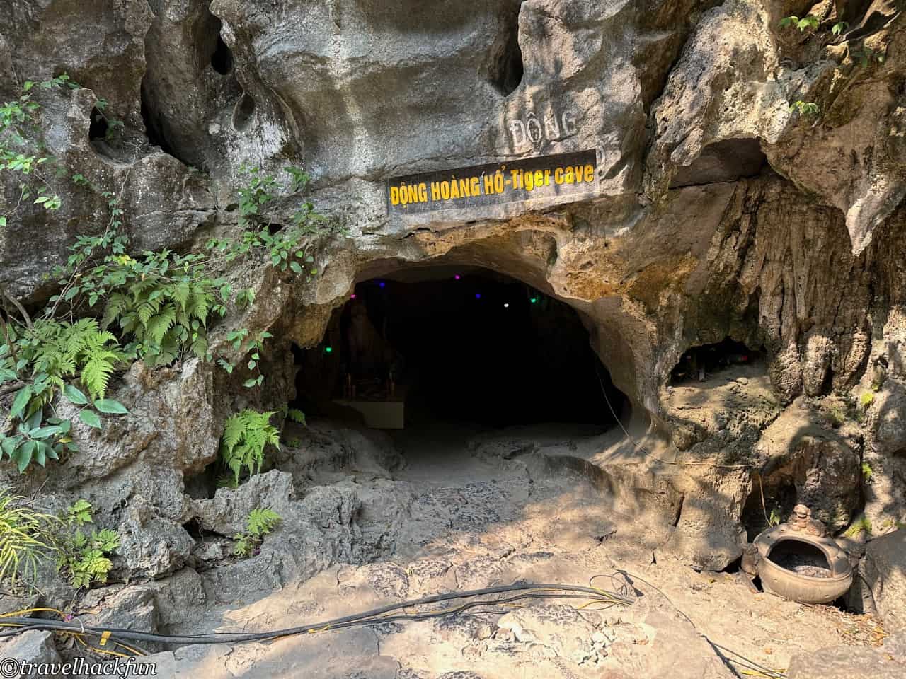 Mua Cave 15