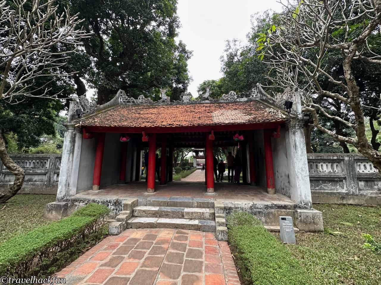 temple of literature, Hanoi 3