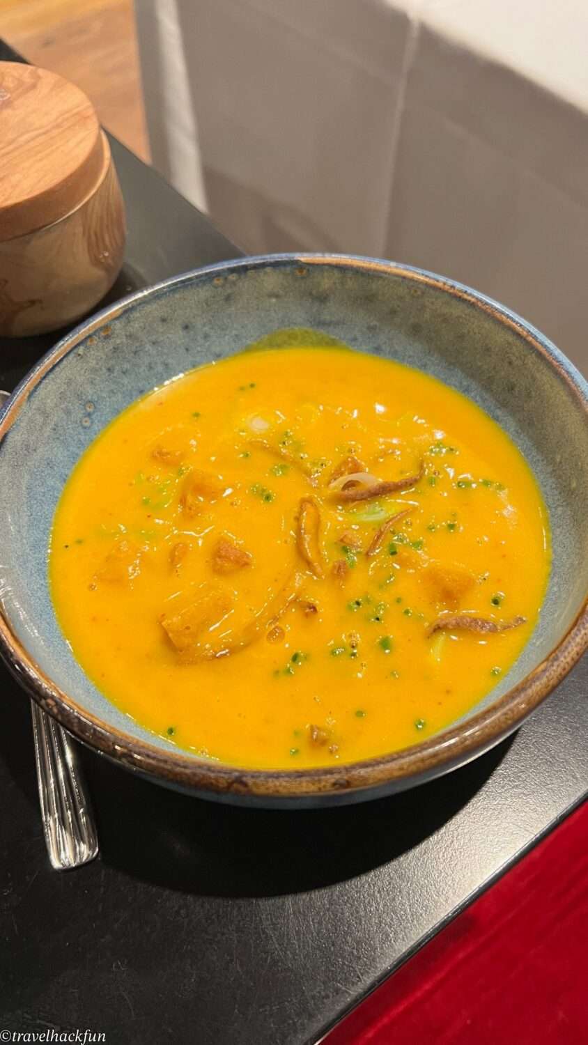 【巴黎美食攻略】我們吃過的 11 間餐廳:從法式媽媽味到米其林料理 23 巴黎美食,巴黎餐廳推薦,巴黎米其林,巴黎可麗餅,巴黎甜點 23