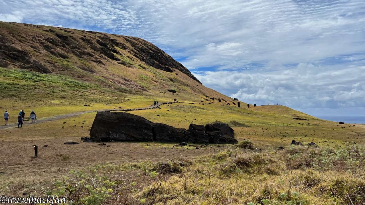 【復活節島必訪】Rano Raraku 摩艾採石場:石像從哪來?為何不走?這裡告訴你全部答案 3 Rano Raraku 3