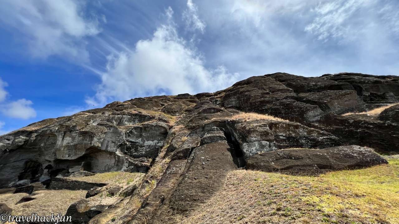 【復活節島必訪】Rano Raraku 摩艾採石場:石像從哪來?為何不走?這裡告訴你全部答案 16 Rano Raraku 15